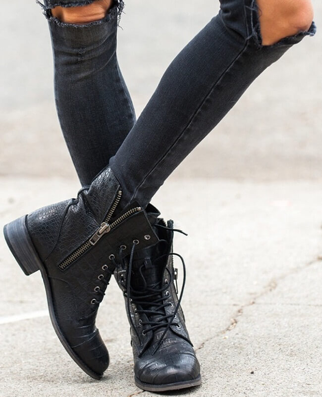 7 Shoes You Should Never Wear With Skinny Jeans - TopOfStyle Blog