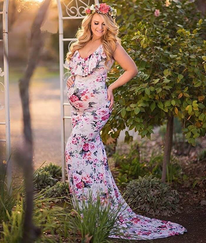 Maternity photo shoot dress with net sleeves  Momiffycom