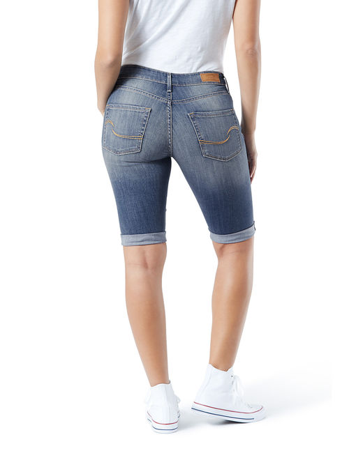 Signature by Levi Strauss & Co. Women's Mid Rise Skinny Short