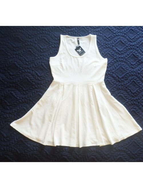 White Mark Women's Pleated Flare Dress XL Textured Stretchy Sleeveless Twerlable