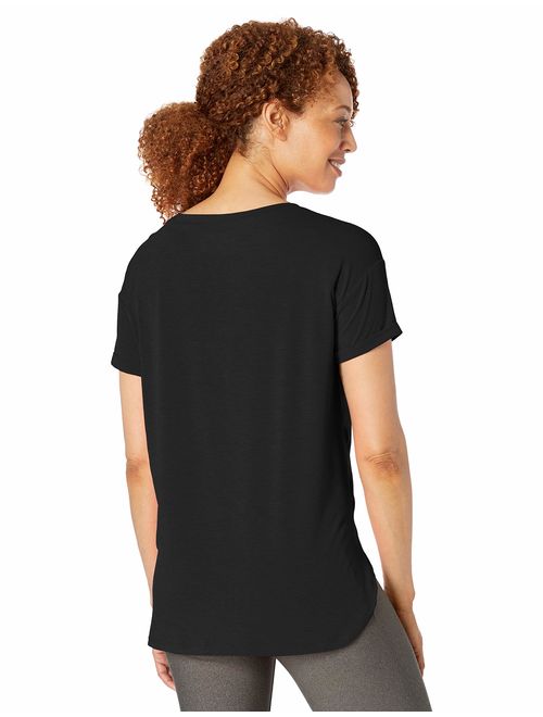Amazon Essentials Women's Studio Relaxed-Fit Crewneck T-Shirt