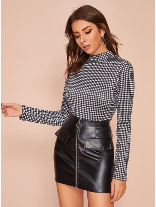 Houndstooth Print Mock Neck Fitted Tee