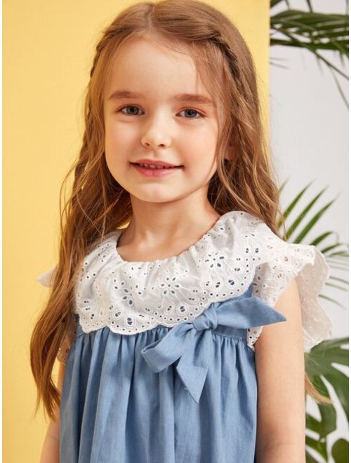 Shein Toddler Girls Contrast Lace Bow Front Trapeze Dress