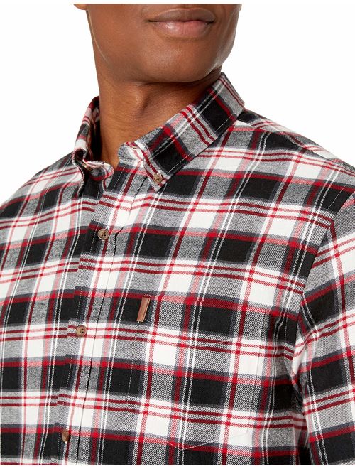 Chaps Men's Classic Fit Long Sleeve Performance Flannel Shirt