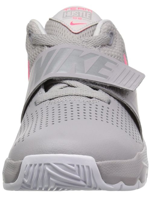 Nike Kids' Team Hustle D 8 (Gs) Basketball Shoe