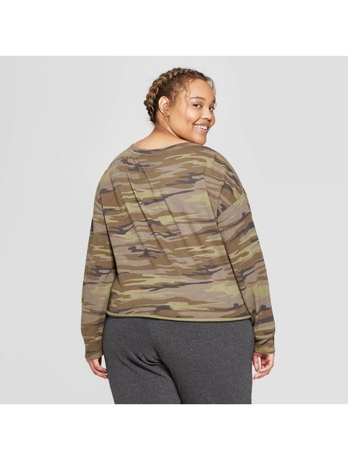 Women's Plus Size Camo Print Cropped Crewneck Lounge Sweatshirt - Colsie&#153; Green