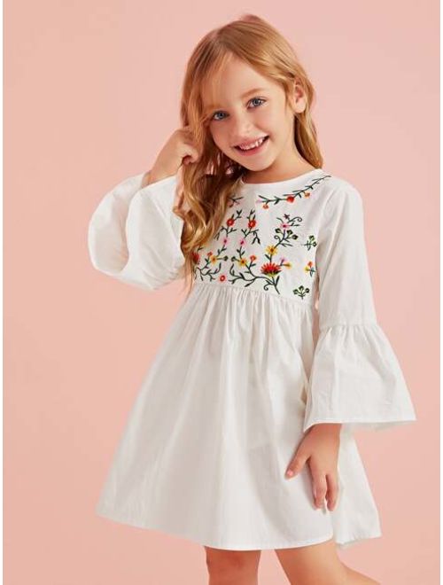 Shein Toddler Girls Plants Embroidery Flounce Sleeve Smock Dress