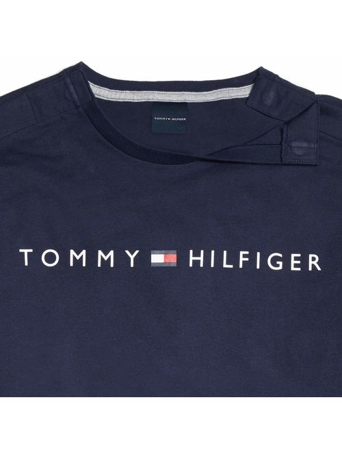 Tommy Hilfiger Men's Adaptive Long Sleeve T Shirt with Velcro Brand Closure at Shoulders