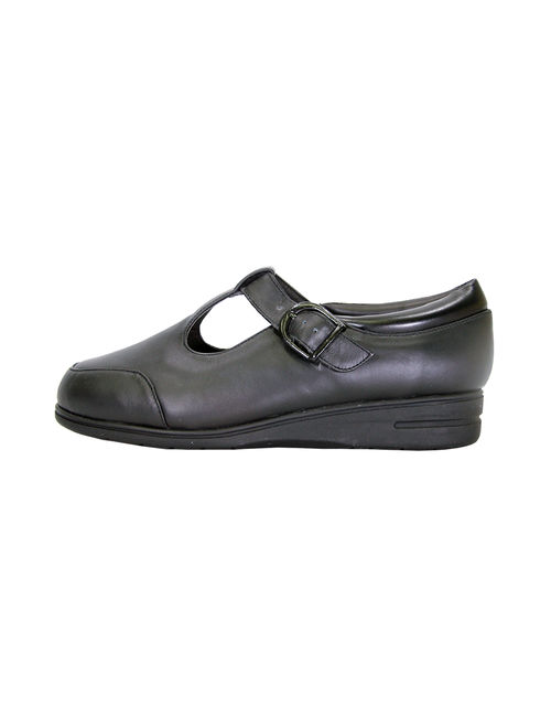 24 HOUR COMFORT Aileen Wide Width Classic Leather Comfort Slip On Shoes with Buckle BLACK 7.5
