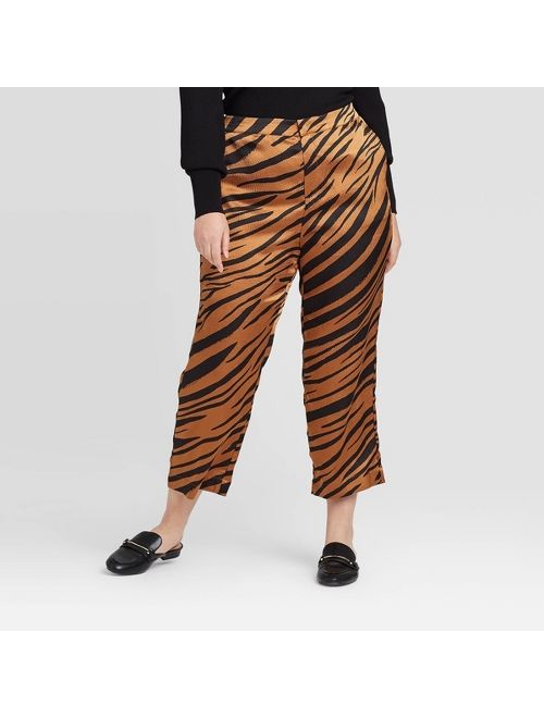 Women's Plus Size Animal Print Mid-Rise Skinny Silky Cropped Trouser - Who What Wear