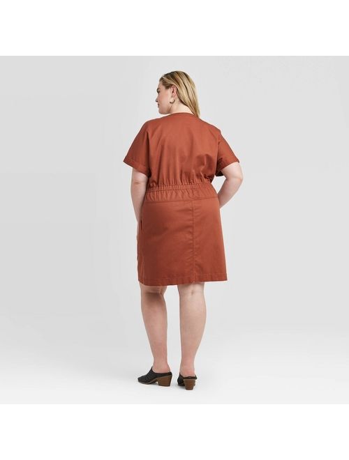 Women's Plus Size Short Sleeve V-Neck Front Zip Elastic Waist Dress - Universal Thread