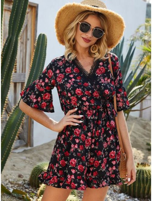 Floral Print Contrast Lace Knotted Romper
