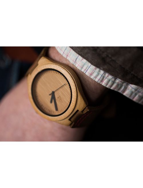 Treehut Mens Wooden Bamboo Watch with Genuine Brown Leather Strap Quartz Anal.