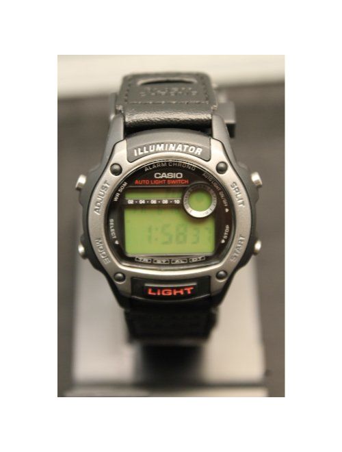 Casio Men's W94HF-8AV
