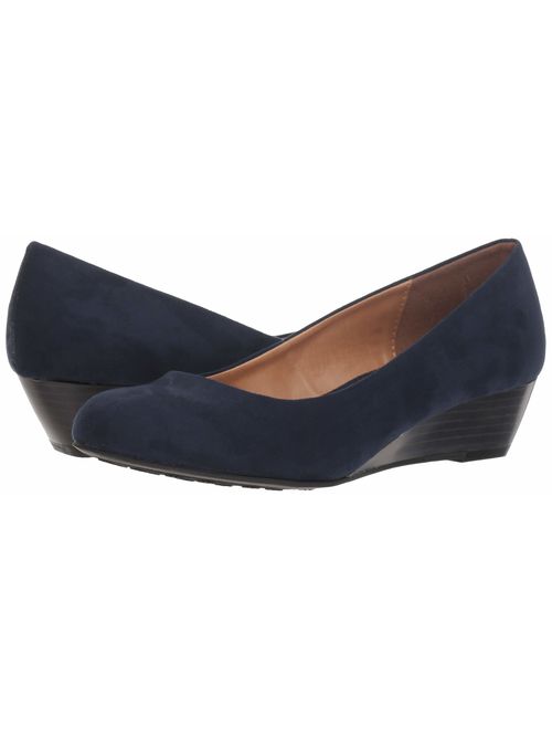 CL by Chinese Laundry Women's Marcie Wedge Pump