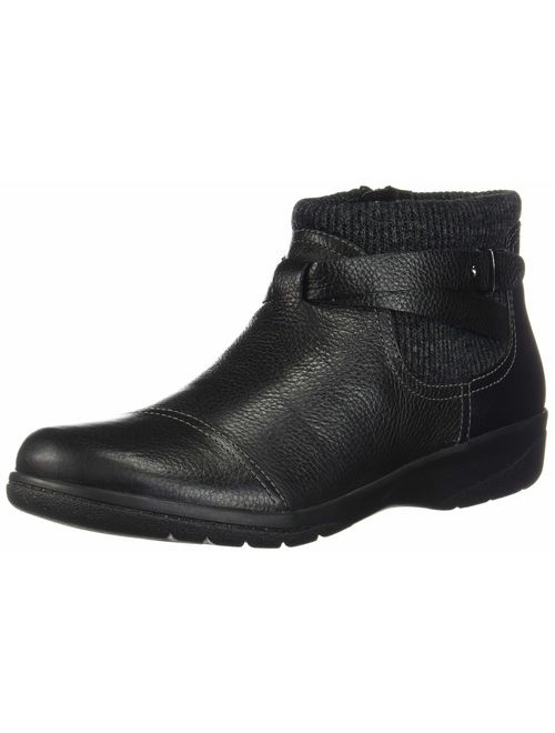 Clarks Women's Cheyn Kisha Ankle Boot, Black Tumbled Leather/Textile, 80 M US