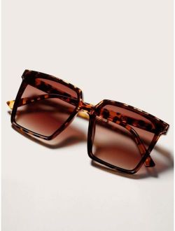Leopard Frame Sunglasses With Case