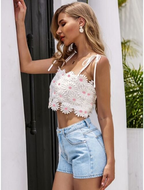 Yilibasha Flower Guipure Lace Knotted Cami Top