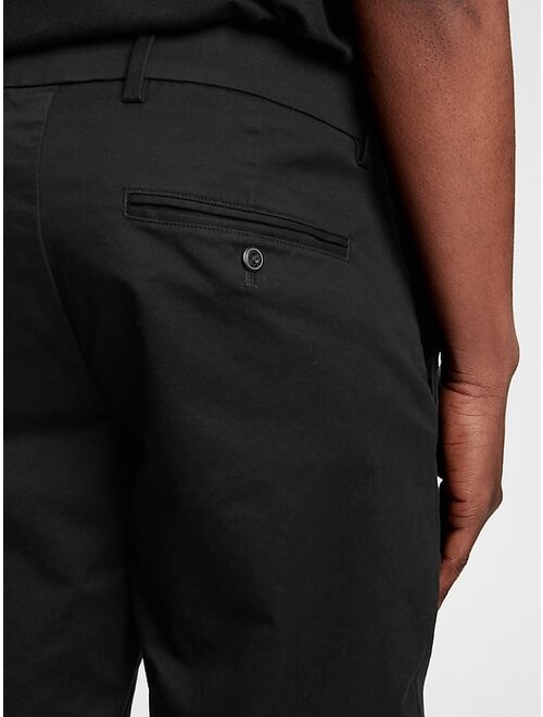 Modern Khakis in Slim Fit with GapFlex