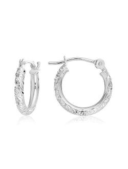 14k Gold Hand Engraved Diamond-cut Round Hoop Earrings, (0.5 inch Diameter)