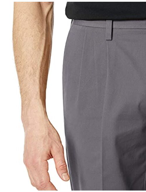 Amazon Essentials Classic-fit Wrinkle-Resistant Pleated Chino Pant
