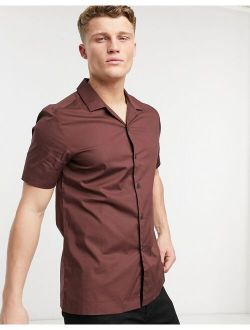 regular short sleeve shirt with camp collar in deep brown