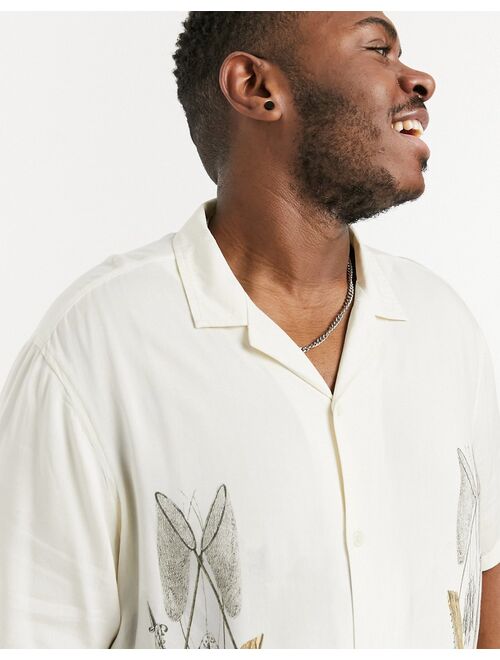 ASOS DESIGN Plus regular camp collar shirt with side placement ship print