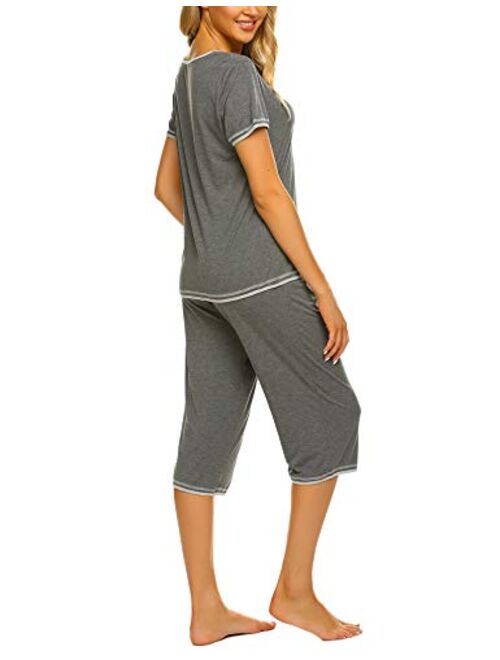 Ekouaer Womens Pajama Sets Sleepwear Short Sleeve Classic Tops with Capri Pjs Set