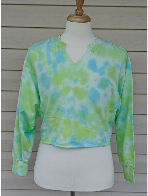 Wild Fable Women's Cropped Top Tie Die Green Sweatshirt, Distressed Size Large