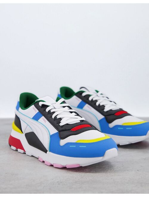 Puma RS 2.0 trainers in white and blue