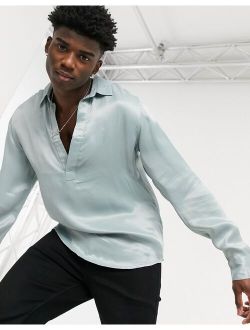 overhead satin shirt with collar in sage green