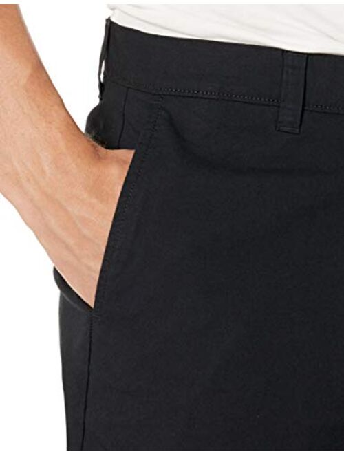 Amazon Essentials Men's Standard Regular-fit Lightweight Stretch 7" Short