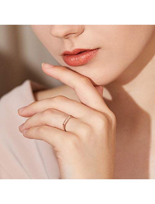 YeGieonr Handmade Flower Signet Ring -Minimalistic Statement Ring with Botanical Engraved- Delicate Personalized Jewelry Gift for Women/Girls