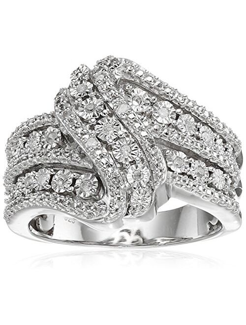 Classic Twist with White Diamond Sterling Silver Ring (1/10cttw, I-J Color, I2-I3 Clarity)