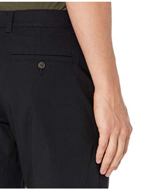 Amazon Essentials Men's Slim-Fit Lightweight Stretch 7" Short