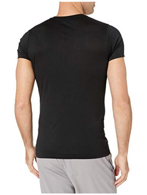 Amazon Essentials Men's Lightweight Performance Short-Sleeve Base Layer Shirt