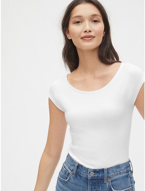 GAP Women's Solid Short Sleeves Modern Boatneck T-Shirt