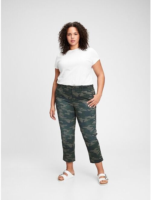 GAP Mid Rise Stretch Straight Khaki Pants with Washwell