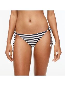 String bikini bottom in stripe