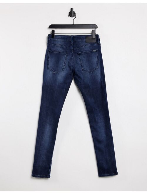 Guess Elevate super skinny jeans in clean blue vintage