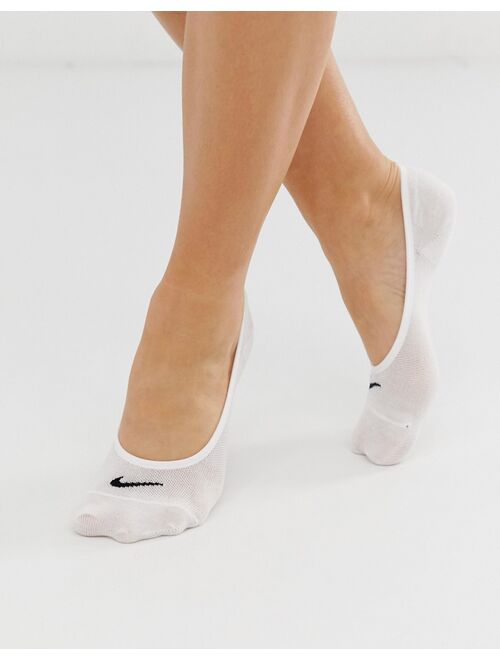 Nike Training everyday lightweight footsie socks in white