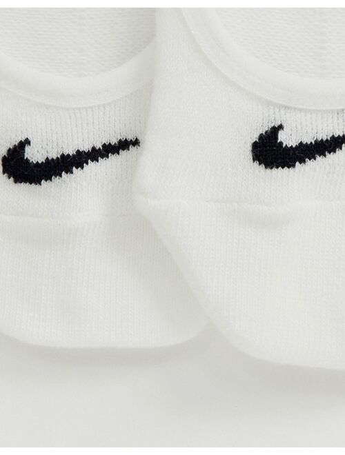 Nike Training everyday lightweight footsie socks in white
