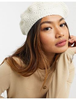 crochet beret in white