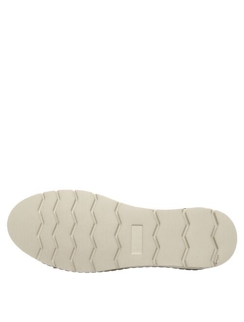 Bearpaw Women's Leah Sandals