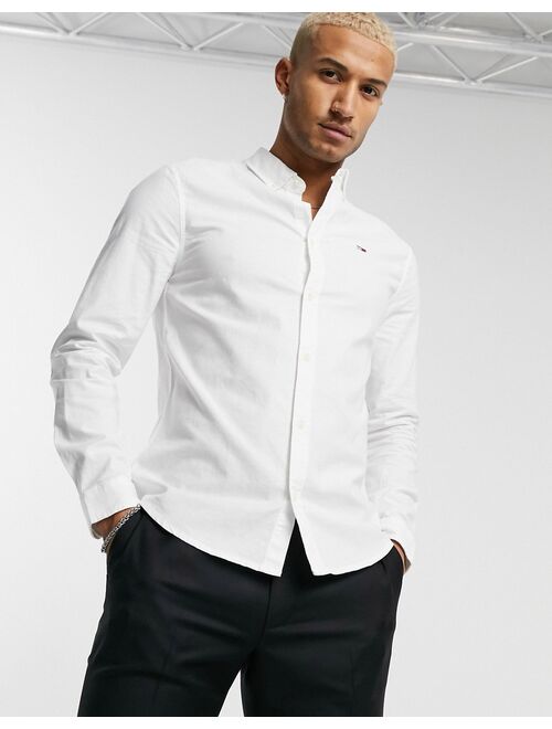 Tommy Hilfiger Tommy Jeans slim fit oxford shirt in white