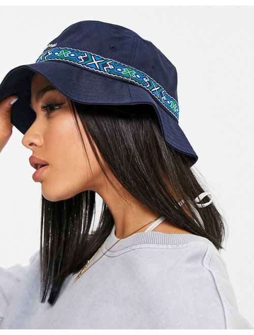 Berghaus Aztec bucket hat in navy