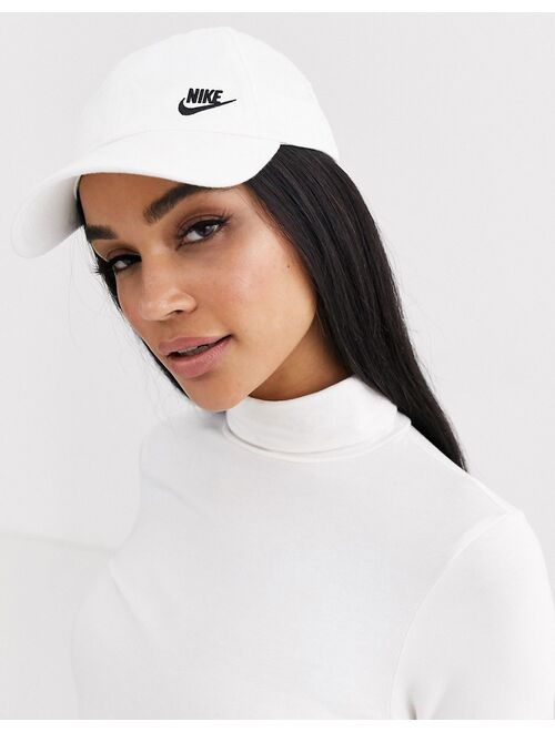 Nike Swoosh cap in white