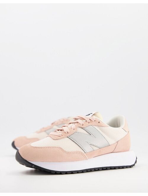 New Balance 237 sneakers in pink