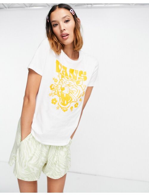 Buy Vans Floral Tiger t-shirt in white online | Topofstyle