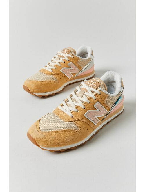 New Balance 996 Women’s Sneaker